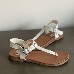 STEVE MADDEN SANDALS